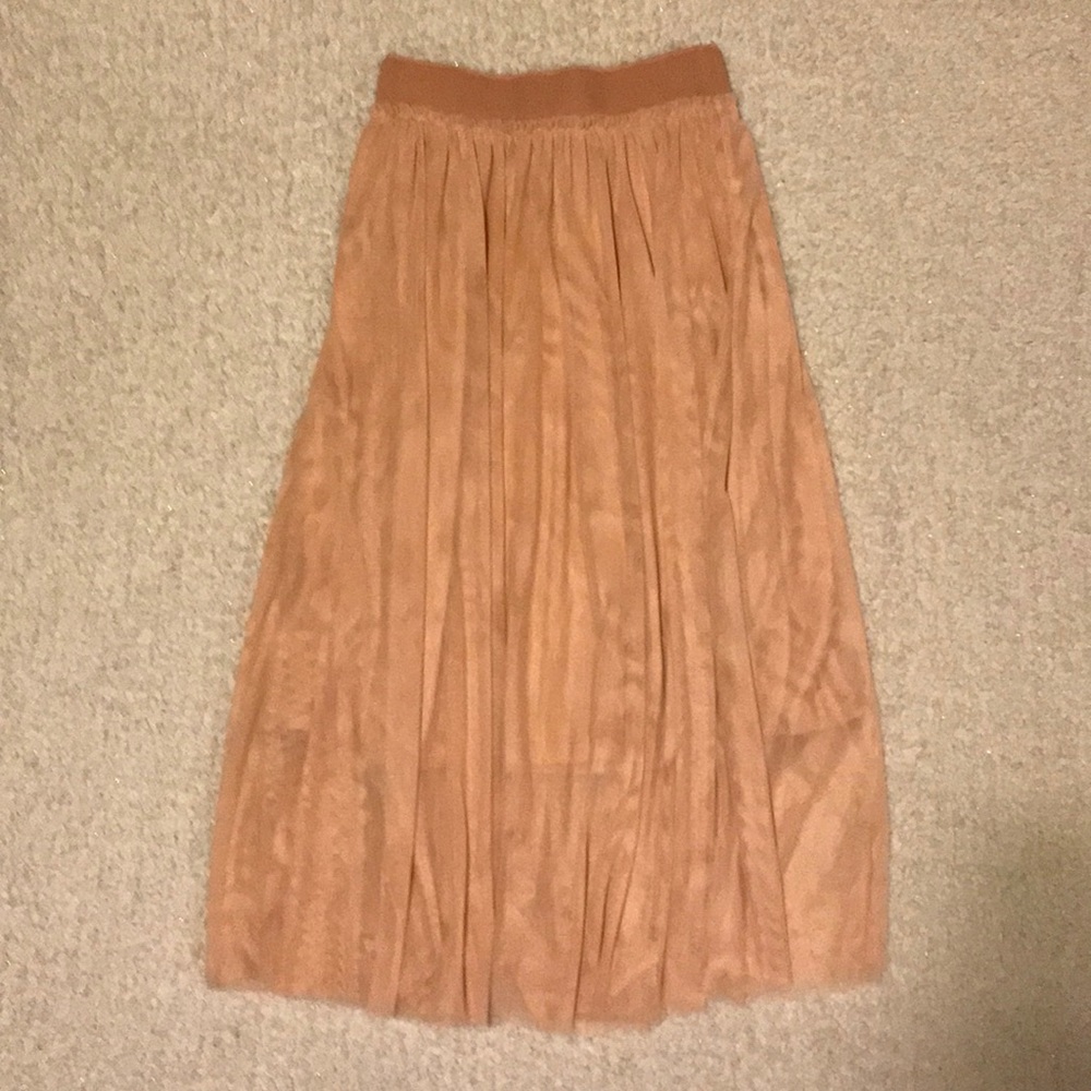 Mid length skirt